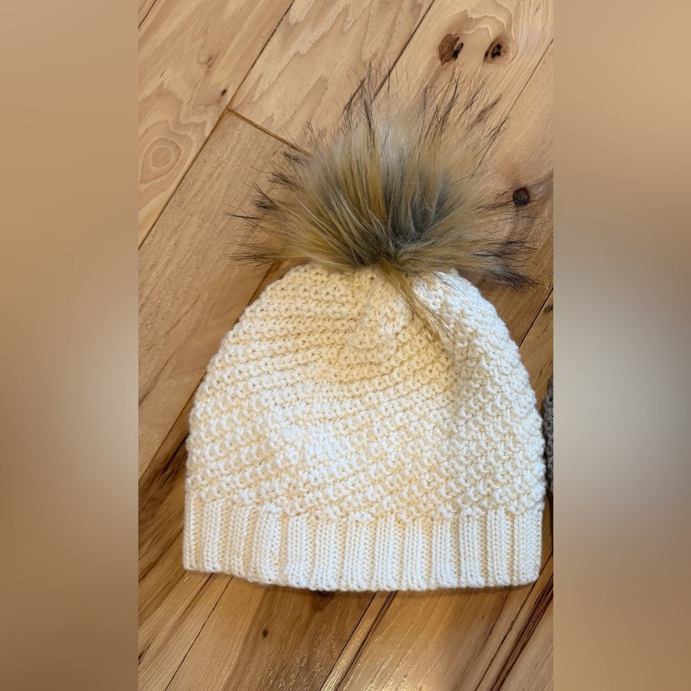 Sweet Turns Emerson Beanie! oatmeal color! NWOT! - Picture 3 of 4